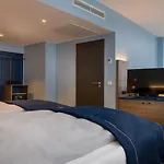 מלון - The Niu, Welly By Ihg