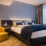 - The Niu, Welly By Ihg 3* Kiel