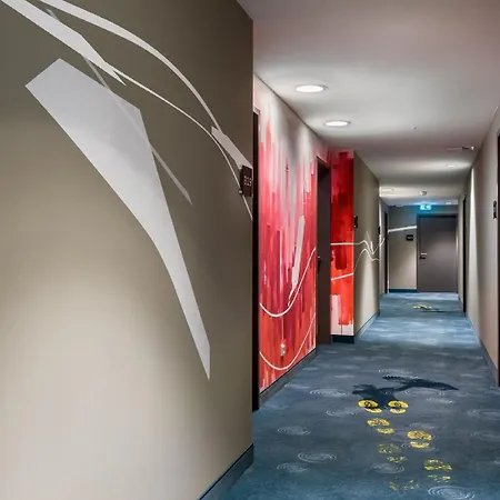 - The Niu, Welly By Ihg Otel 3*