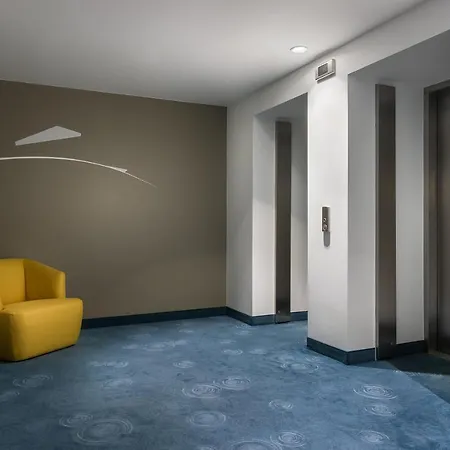 - The Niu, Welly By Ihg Otel Kiel