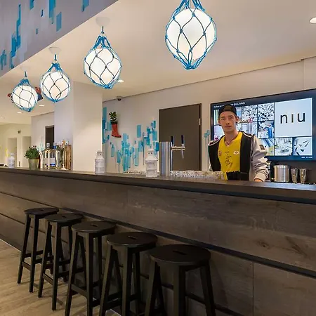 - The Niu, Welly By Ihg Hotel 3*