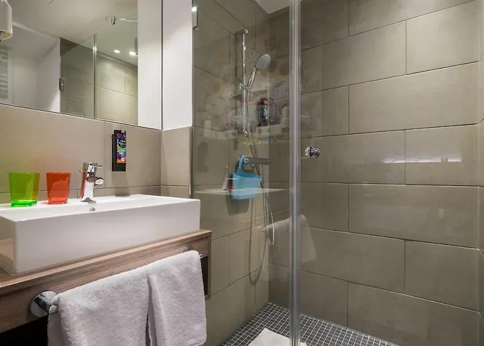 - The Niu, Welly By Ihg 3* Kiel