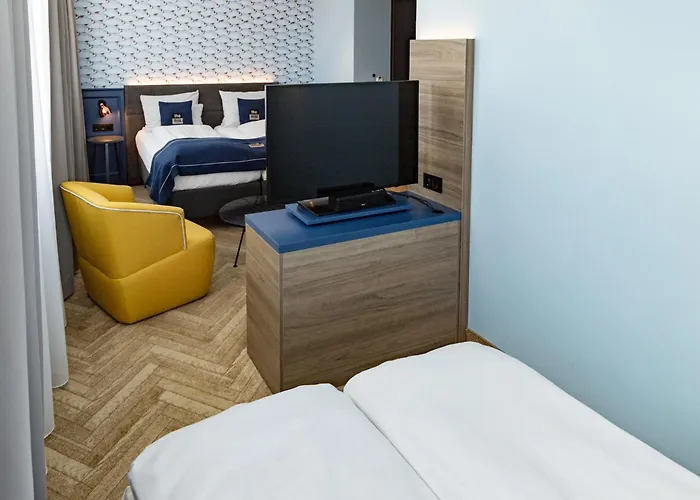 - The Niu, Welly By Ihg Kiel