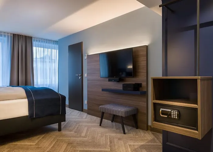 - The Niu, Welly By Ihg Hotel